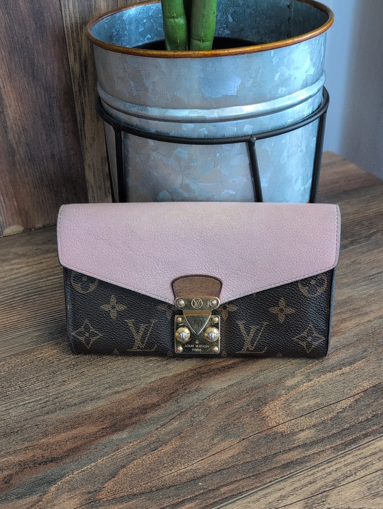 Lv Louis Vuitton Monogram Pallas Rose Ballerine Slide Lock Wallet